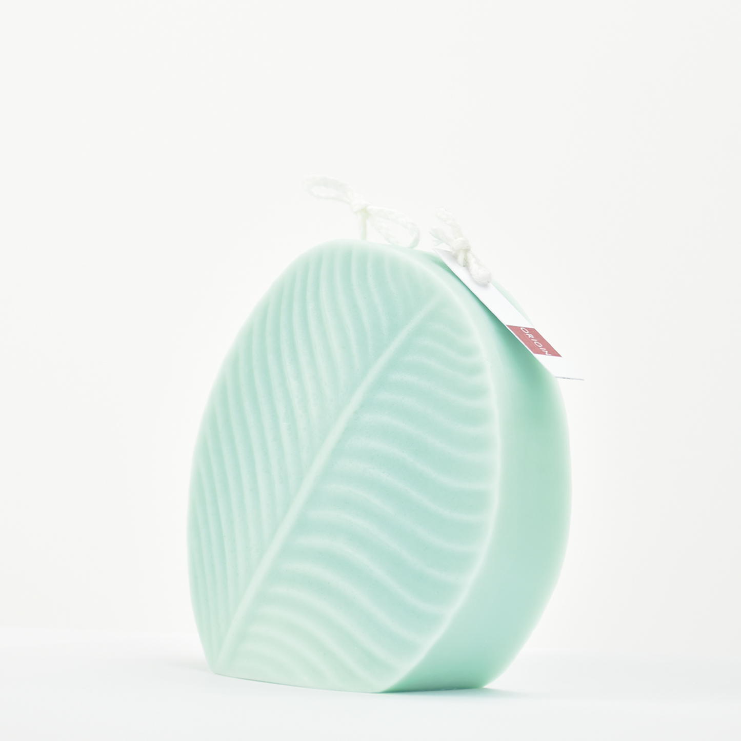 Bougie décorative verte en cire de soja en forme de feuille IRO