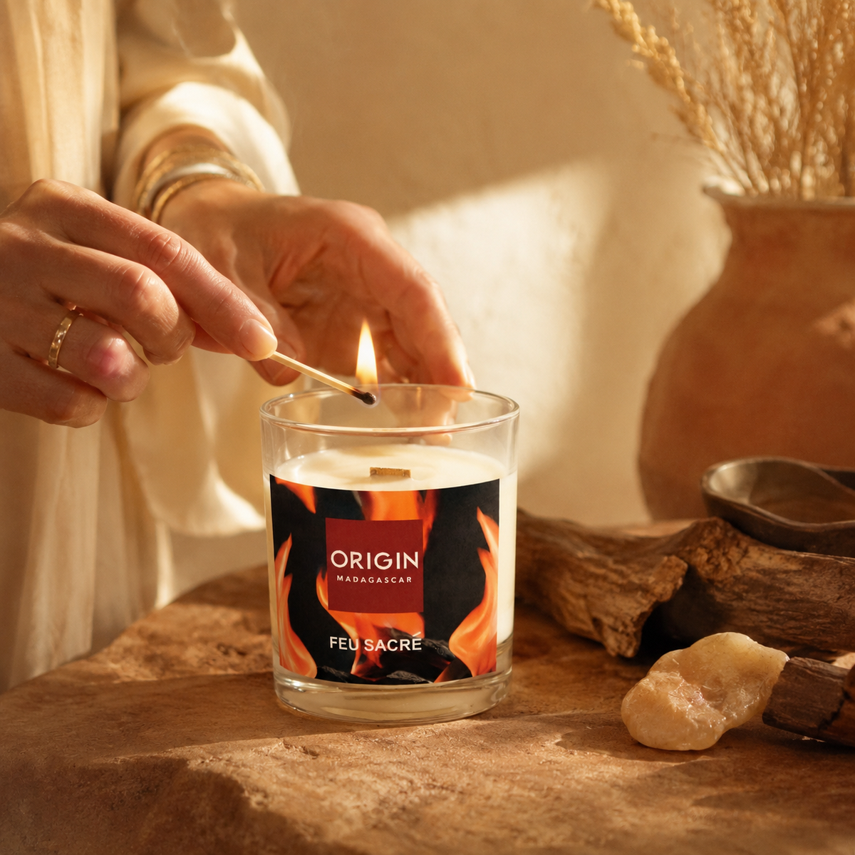 Bougie parfumée en contenant FEU SACRÉ